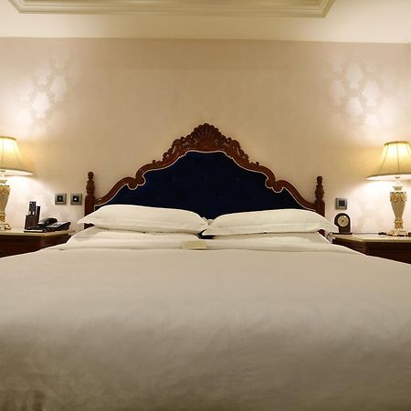 Royal Seasons Hotel Taipei ‧ Nanjing W. Екстер'єр фото