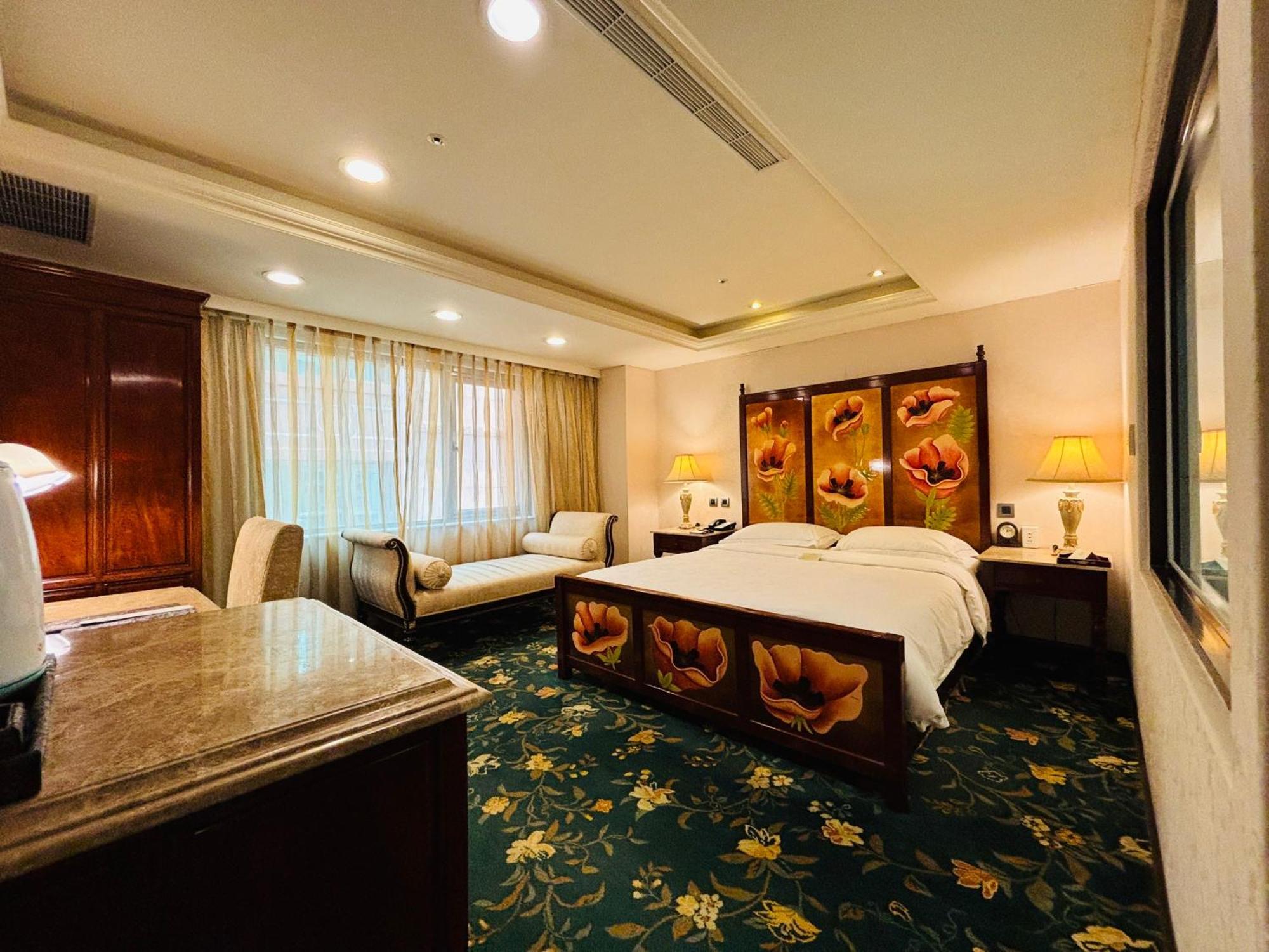 Royal Seasons Hotel Taipei ‧ Nanjing W. Екстер'єр фото