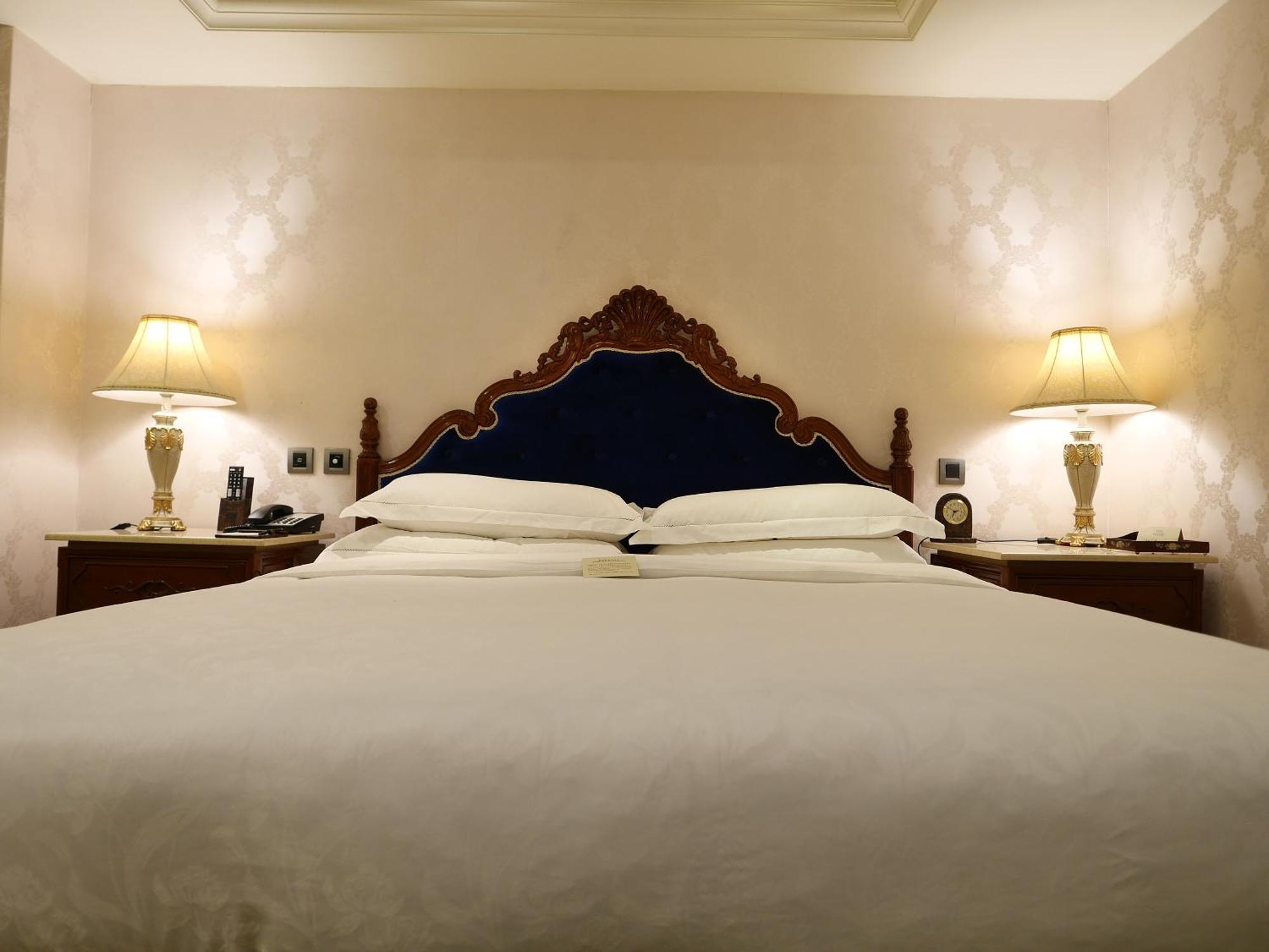Royal Seasons Hotel Taipei ‧ Nanjing W. Екстер'єр фото