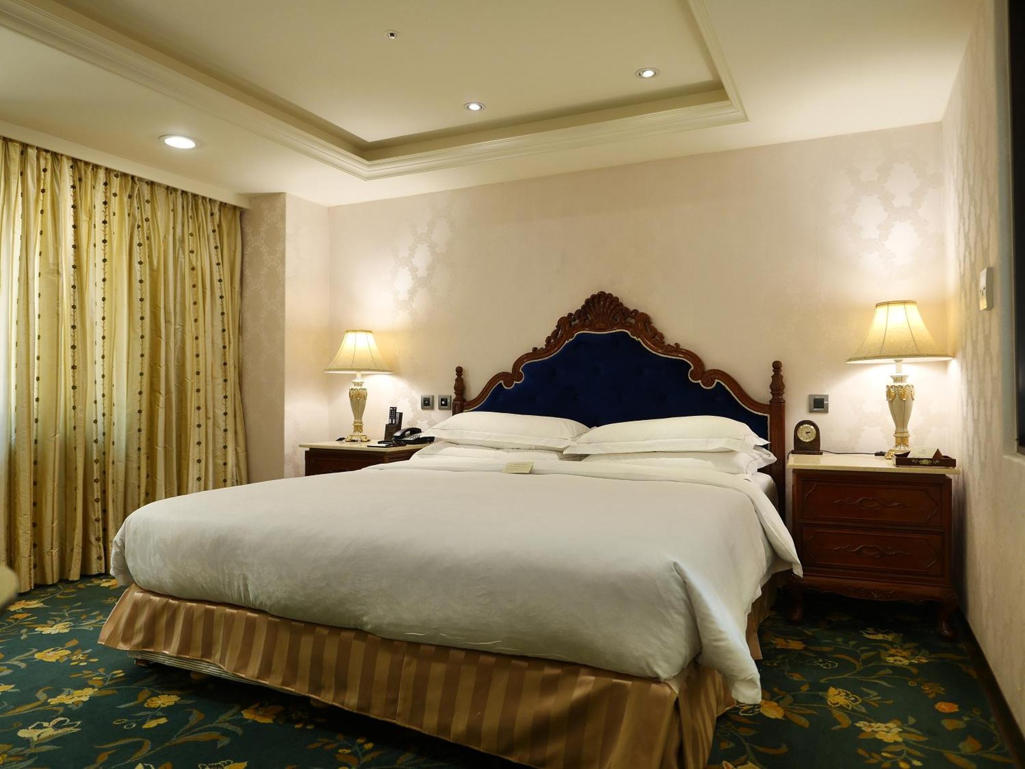 Royal Seasons Hotel Taipei ‧ Nanjing W. Екстер'єр фото
