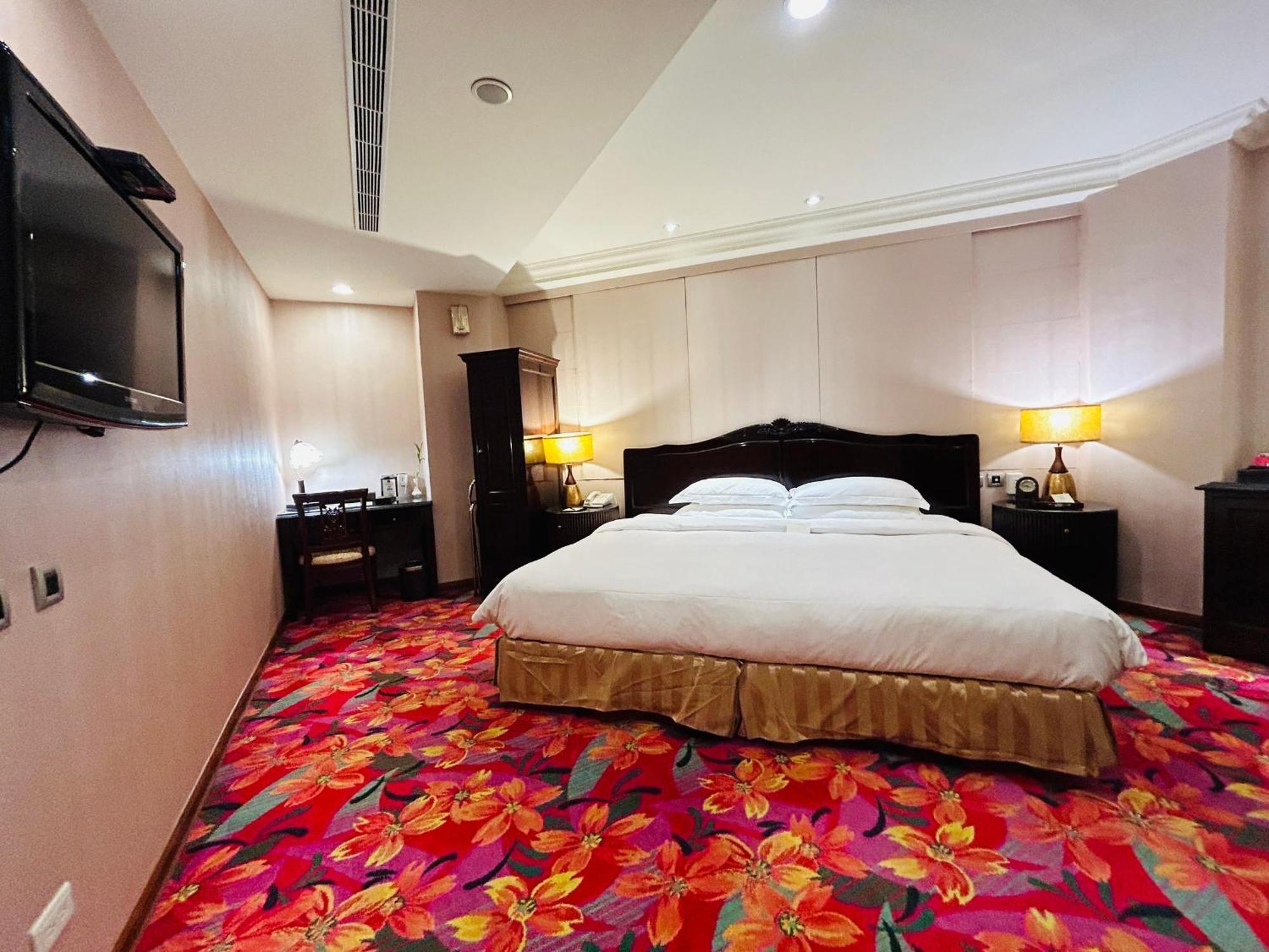 Royal Seasons Hotel Taipei ‧ Nanjing W. Екстер'єр фото
