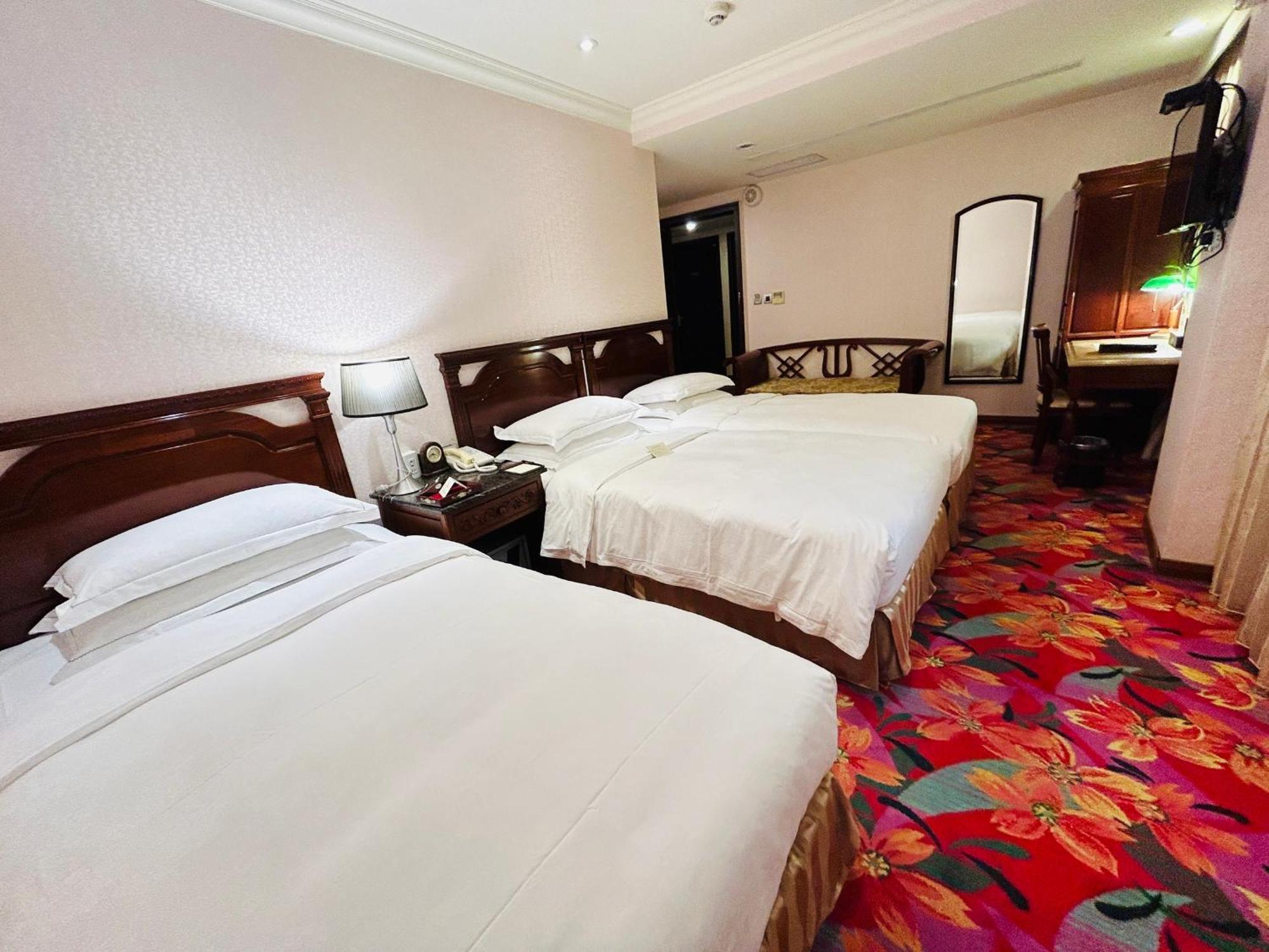 Royal Seasons Hotel Taipei ‧ Nanjing W. Екстер'єр фото