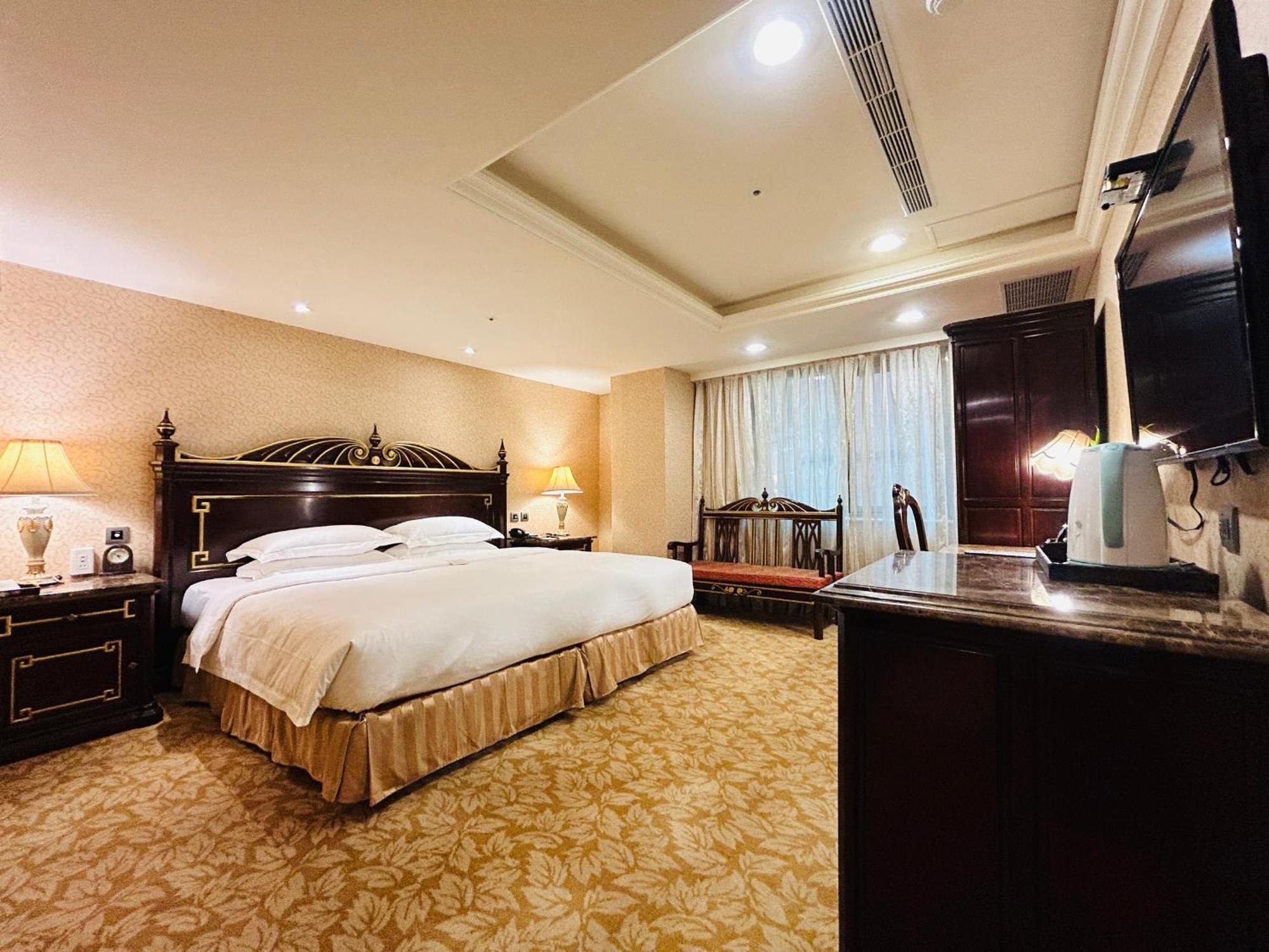 Royal Seasons Hotel Taipei ‧ Nanjing W. Екстер'єр фото