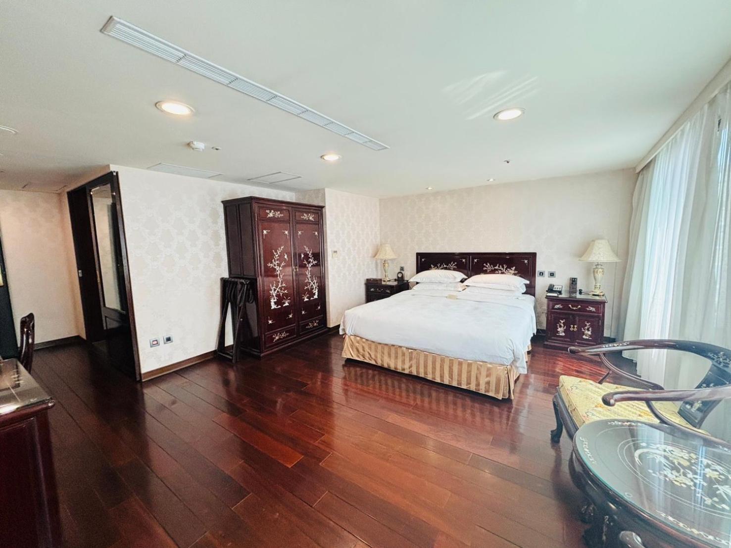 Royal Seasons Hotel Taipei ‧ Nanjing W. Екстер'єр фото