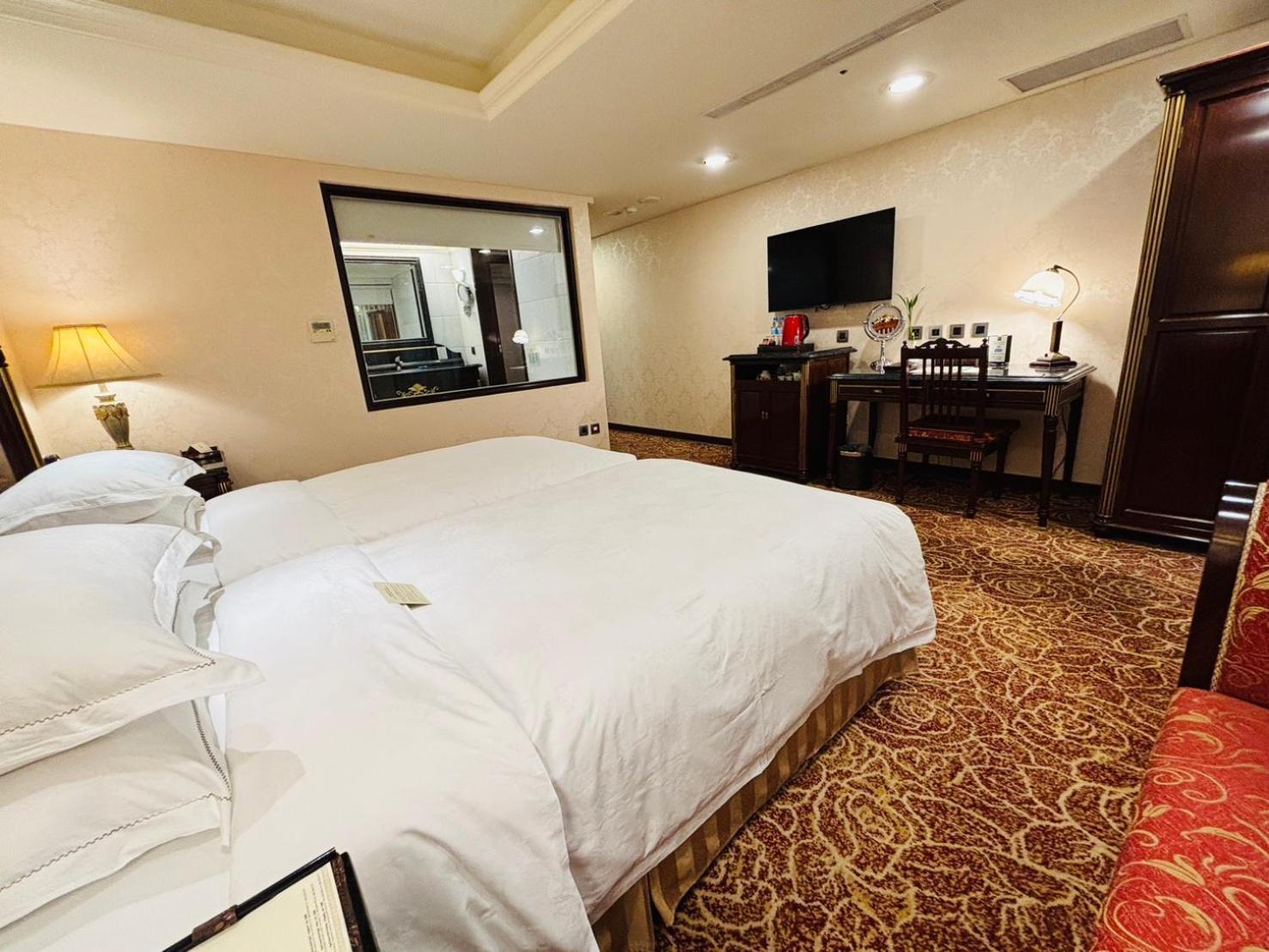 Royal Seasons Hotel Taipei ‧ Nanjing W. Екстер'єр фото