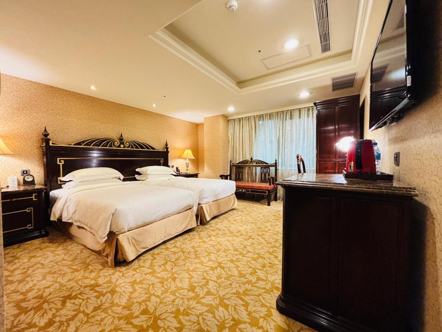 Royal Seasons Hotel Taipei ‧ Nanjing W. Екстер'єр фото